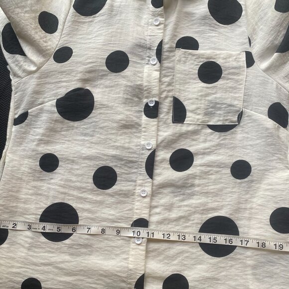 458-I aDOT You🖤🤍 Red Coral Polk Dot Button Down - Picture 10 of 10